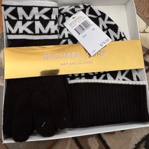Michael Kors Black and White Gloves and hat